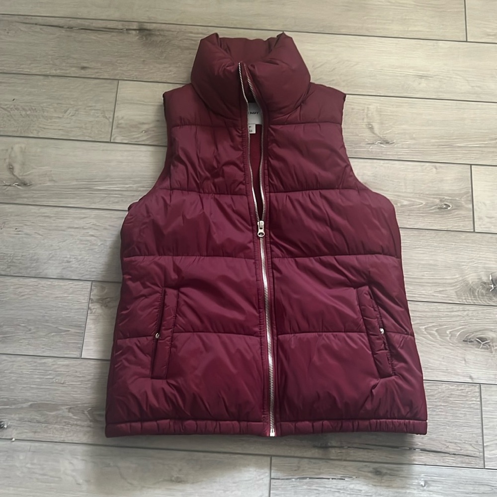 Old Navy Puffer Vest
